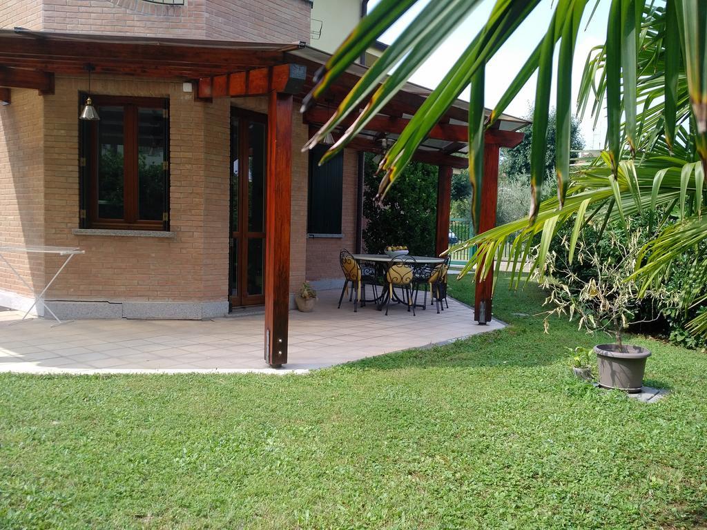 Villa Milena Arese Luaran gambar