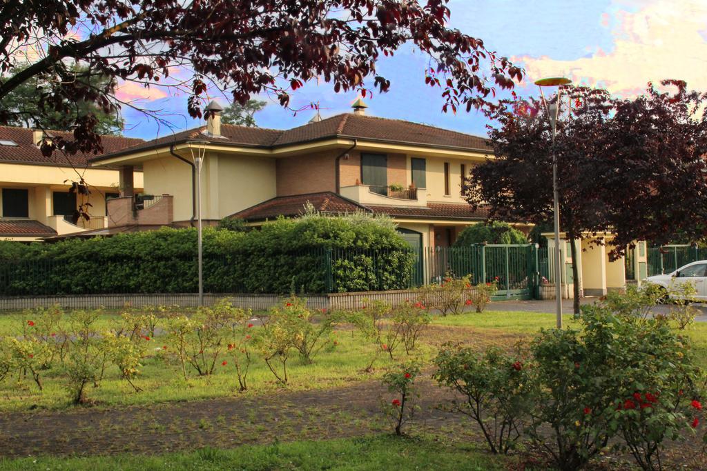 Villa Milena Arese Luaran gambar